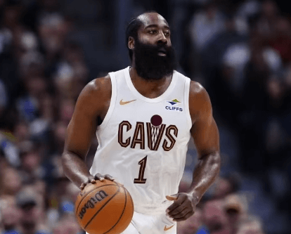 Harden tekee ennätyksiä kahdessa ottelussa ja esittelee uuden Mitchellin
