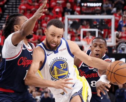 Warriors teki dramaattisen paluun, Clippersin kausi päättyi ennenaikaisesti